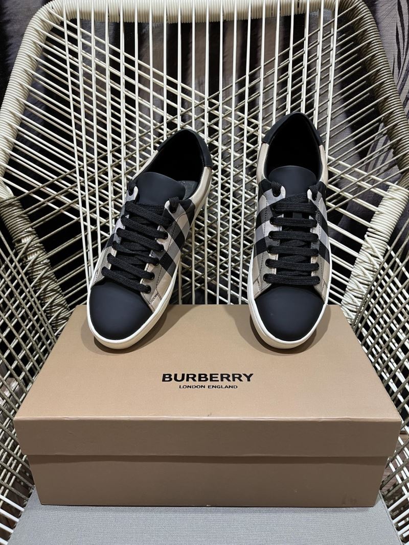 Burberry Low Shoes